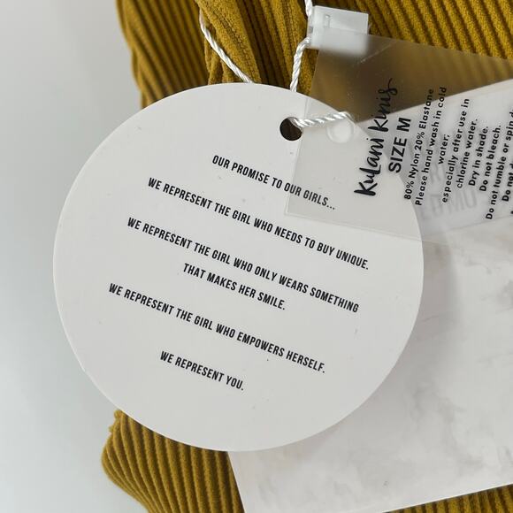 KULANI KINIS Bikini Top Medium NWT Crop Ribbed Mustard Swim Beach Rib Resort - Picture 6 of 10